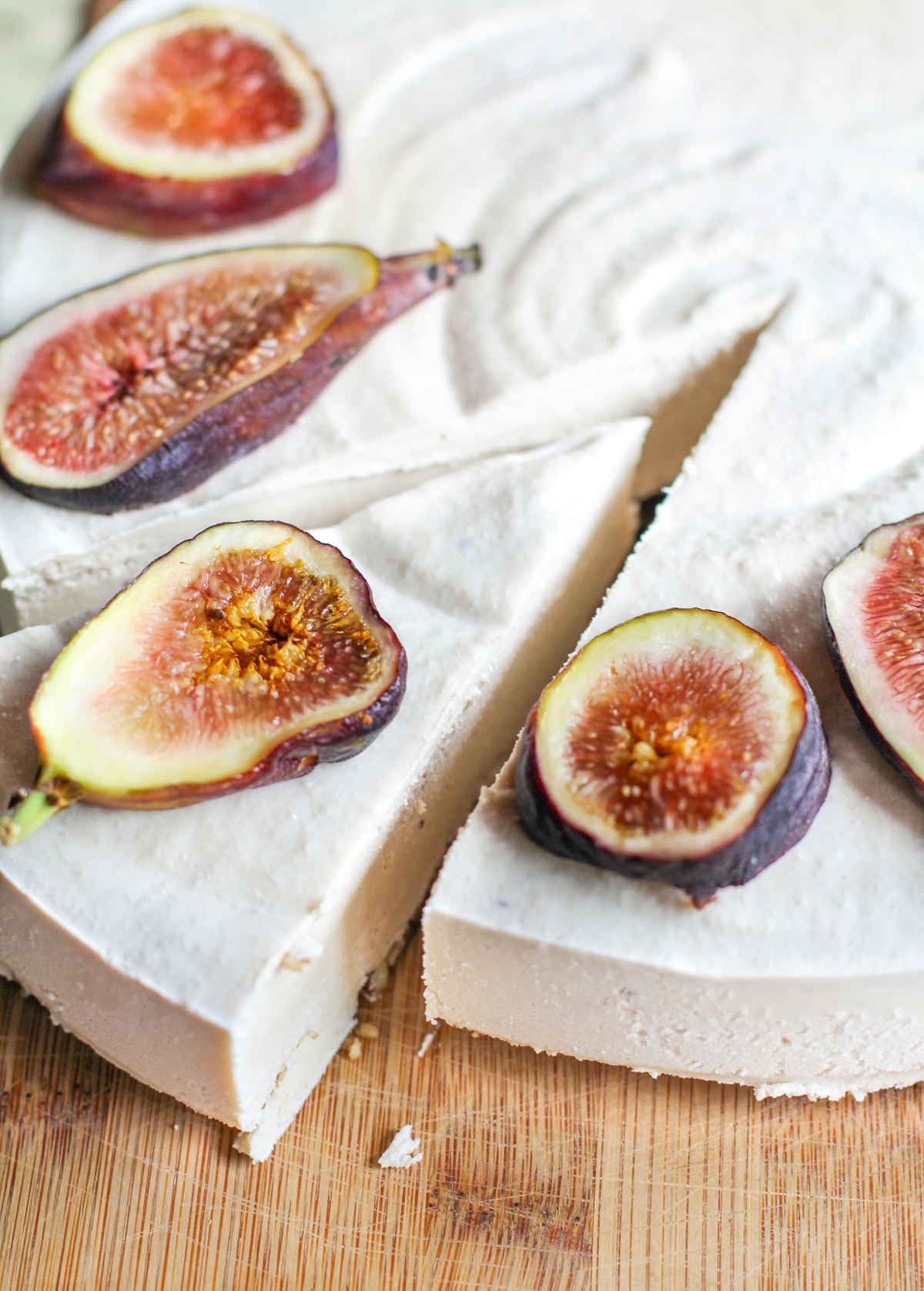 Vegan No-Bake Cheesecake: Grain-Free, Paleo & Dairy-Free Delight